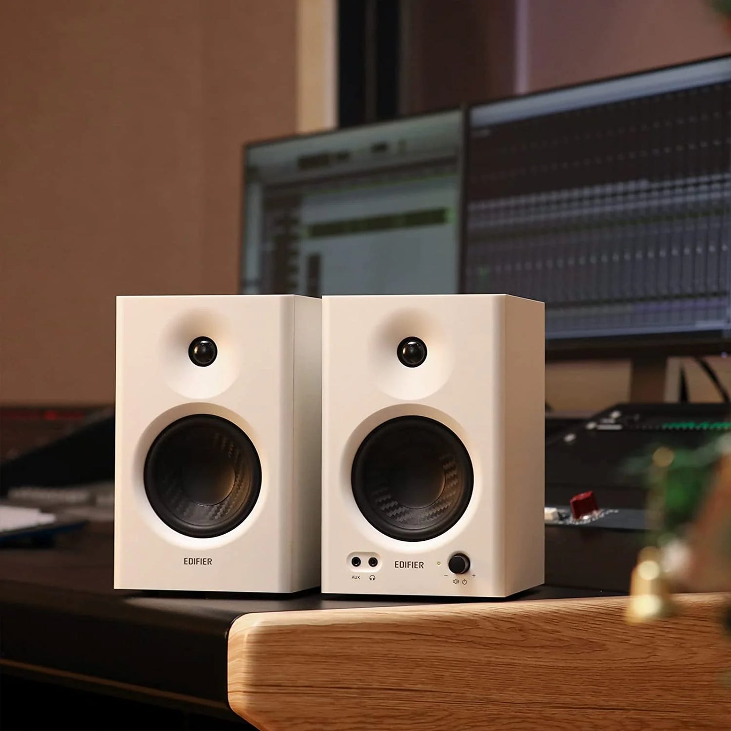 Edifier MR4 Active 2.0 Monitor Speakers, White