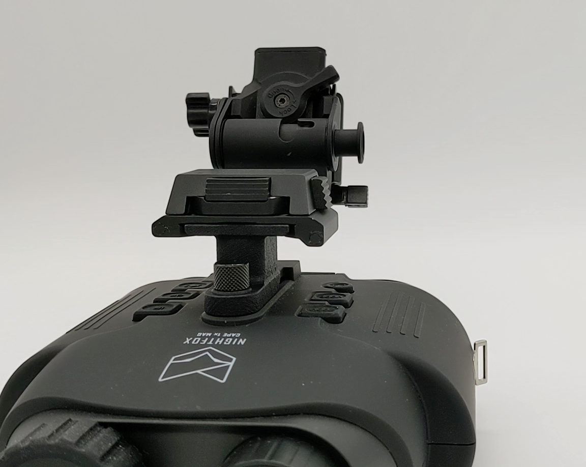 Nightfox Click Dovetail Helmet Adaptor for Nightfox Cape